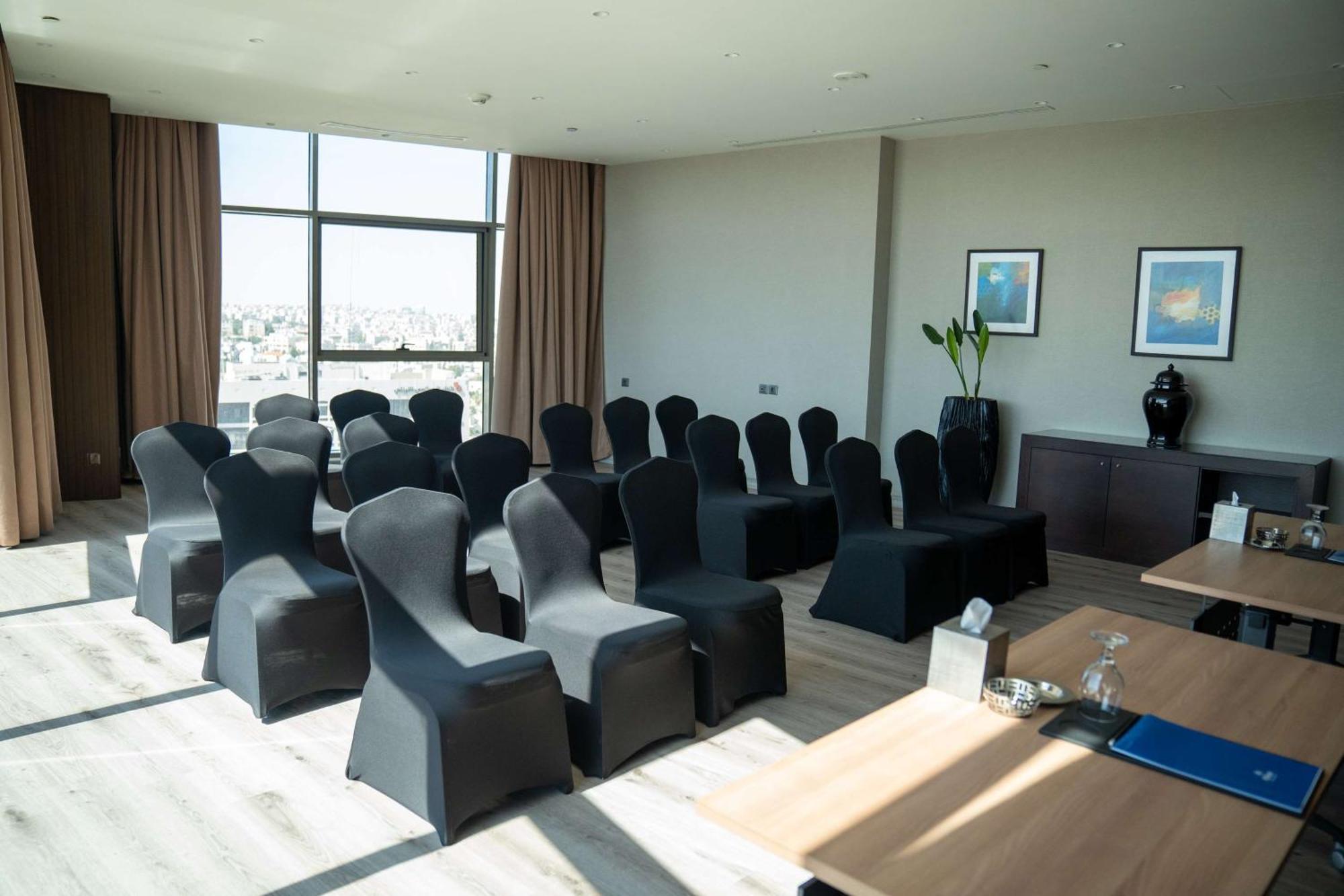 Готель Hilton Амман Екстер'єр фото Meeting room